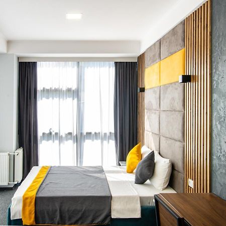 Bg Palace Hotel Tbilisi Eksteriør bilde