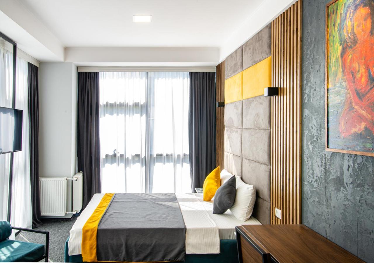 Bg Palace Hotel Tbilisi Eksteriør bilde